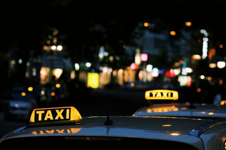 Dream About Cab – Meaning And Symbol